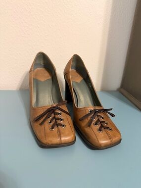 Nine West Brown Leather Lace-Up Women's Pumps